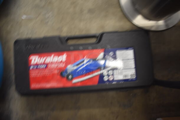 Duralast Car Jack in Case - Looks NEW! - Image 1 of 3