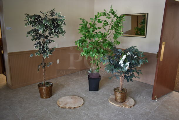 ALL ONE MONEY! ROOM LOT of Various Items Including Fake Plants, Table and Mirror. BUYER MUST REMOVE. (front hallway) - Image 6 of 11