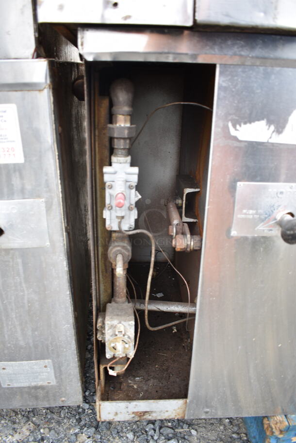 2 Morello Stainless Steel Commercial Natural Gas Powered Single Deck Pizza Ovens w/ Cooking Stones. 2 Times Your Bid! - Image 8 of 10
