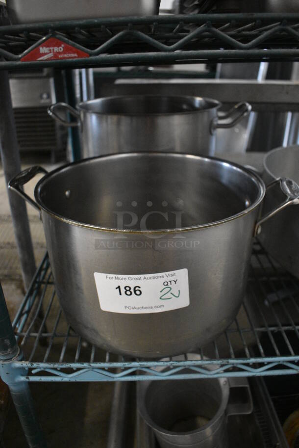 2 Various Metal Stock Pots. 15x12x7.5, 16x11.5x10. 2 Times Your Bid!