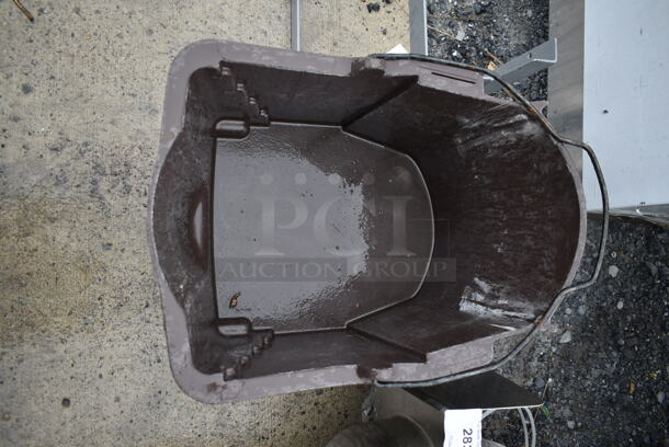 Brown Poly Mop Bucket on Commercial Casters. - Image 3 of 4