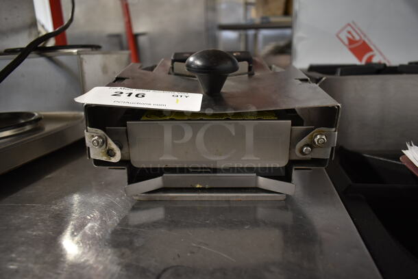 Prince Castle 970-DDA Stainless Steel Commercial Countertop Bagel Saber / Bagel Slicer. - Image 5 of 5