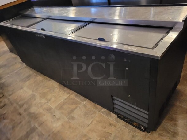 TRUE TD-95-38  Black Horizontal Bottle Cooler-Beer Cooler 95X27X38 - Image 1 of 4