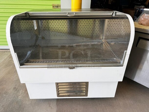 QBD CLDS 4239  open grab and go fridge cooler 120V| 42X35X41  - Image 2 of 3