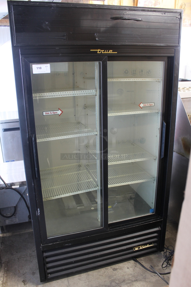 2010 True GDM-37 2 Door Reach In Merchandiser Cooler. 115 Volt, 1 Phase. Tested and Working! - Image 2 of 9