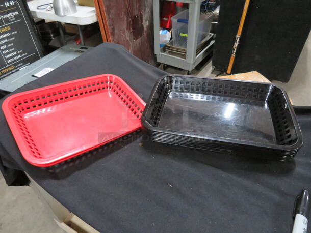 One Lot Of Assorted Size Poly Fast Food Baskets. - Image 1 of 1