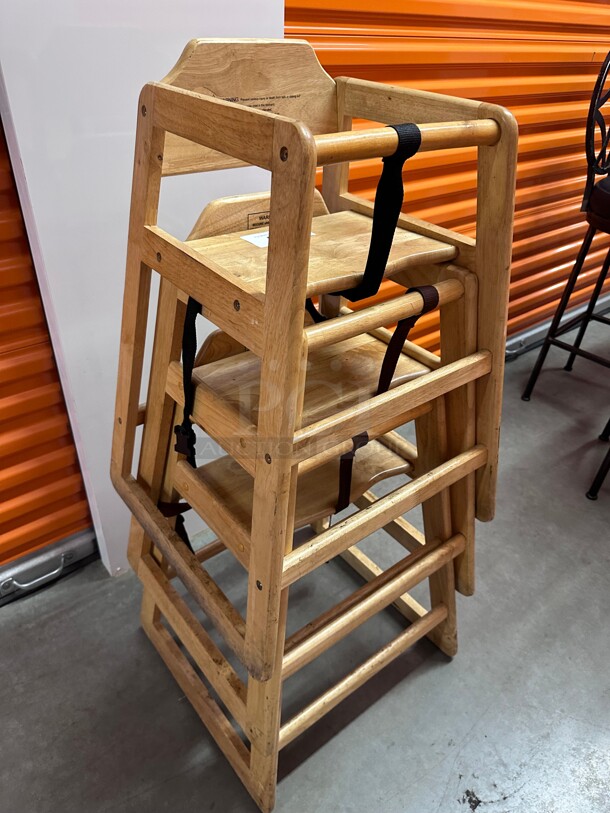 Clean! Winco CHH-104 28 inch Stackable Wood High Chair w/ Waist Strap, Maple - Image 3 of 8