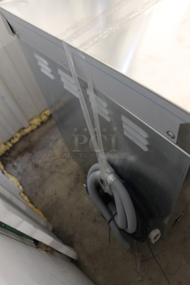 BRAND NEW SCRATCH AND DENT! 2022 Noble Commercial Stainless Steel  Warewashing Machine With 2 Dish Crates. 230V - Image 6 of 12
