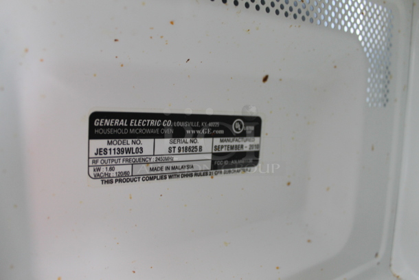 General Electric JES1139WL03 Countertop Microwave Oven. 120 Volts, 1 Phase.  - Image 4 of 5