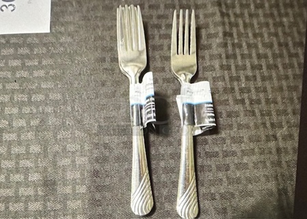 One Lot Of 6 NEW Forks.