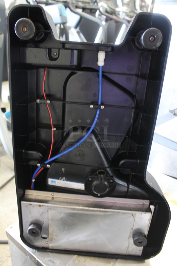 2015 Taylor SB24-12 Metal Commercial Countertop Frozen Beverage Blender Machine. 115 Volts, 1 Phase. Tested and Does Not Power On - Image 4 of 6