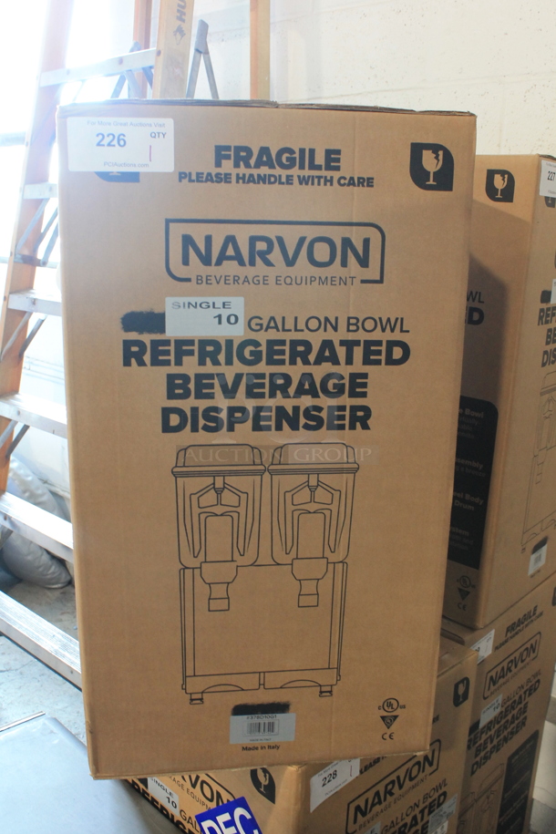 	BRAND NEW IN BOX! Narvon MEGA 140S 378D10G1 Stainless Steel Commercial Single 10 Gallon Bowl Refrigerated Beverage Dispenser. 120 Volts, 1 Phase. Tested and Working! Stock Picture Used For Gallery Picture. - Image 2 of 5