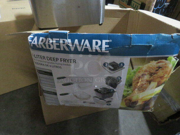 One Faberware 4 Liter Deep Fryer With 2 Baskets. - Image 3 of 3