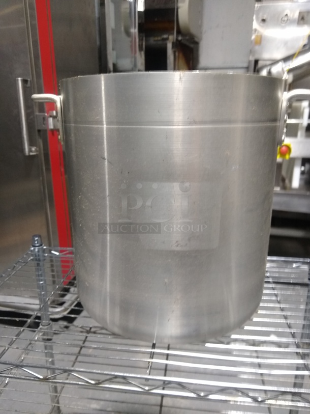 Choice 24 Qt. Standard Weight Aluminum Stock Pot

 - Image 3 of 6