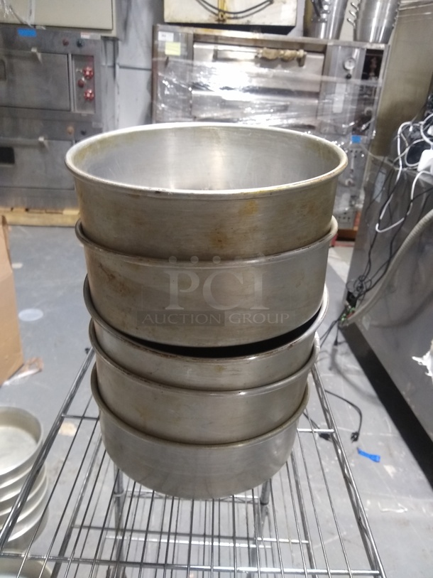 Baking Cake Pans  - Image 5 of 5