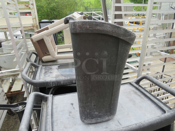 One Carlisle Trash Can. Can Be Used With Item #151-154. See Pics. - Image 2 of 4