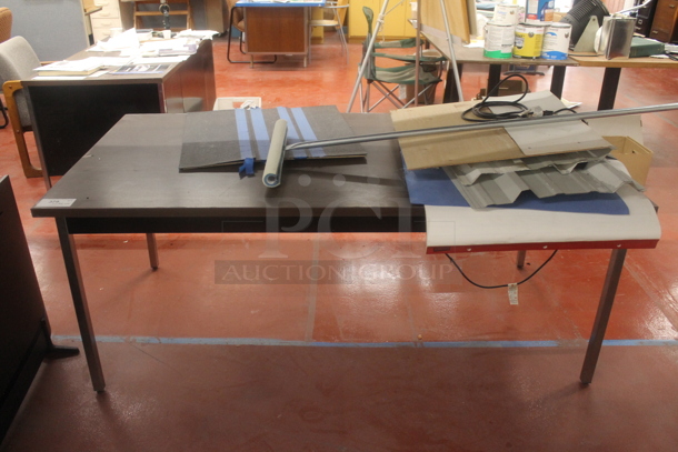 Table w/ Contents - Image 1 of 4