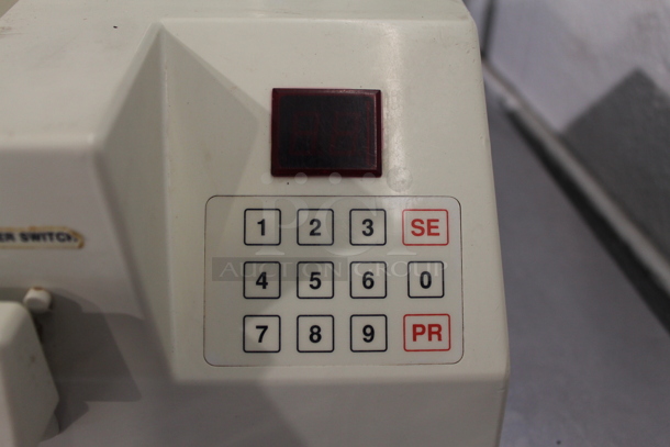 Edlund MK Metal Commercial Countertop Pastry Donut Dough Filler. Does Not Come w/ Power Cord. 120 Volts, 1 Phase. Tested and Working! - Image 2 of 5