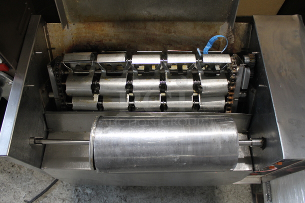 APW Wyott Stainless Steel Commercial Countertop Vertical Bun Grill Toaster. 115 Volts, 1 Phase. - Image 2 of 11