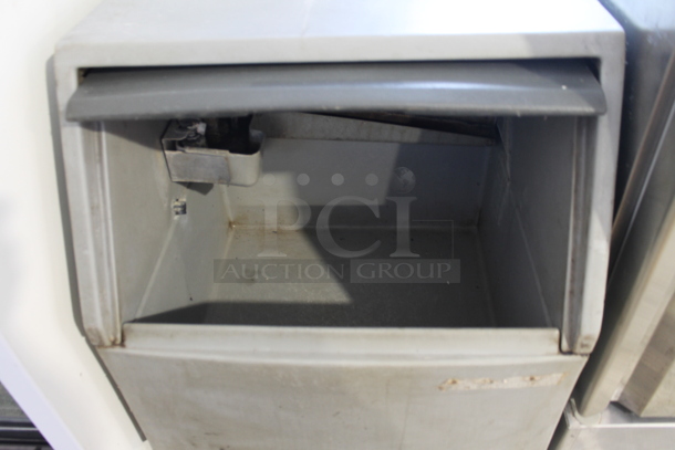 Scotsman SCE170A-1B Metal Commercial Self Contained Ice Machine. 115 Volts, 1 Phase. - Image 3 of 5