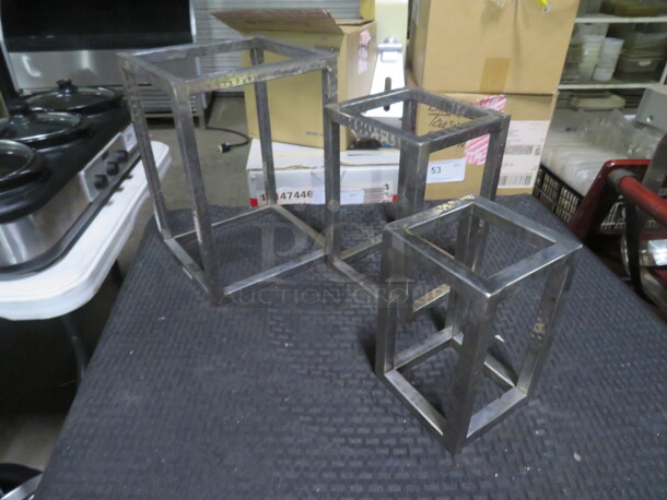 Hammered Silver Assorted Size Decorative Stands For Display. 3XBID - Image 1 of 2