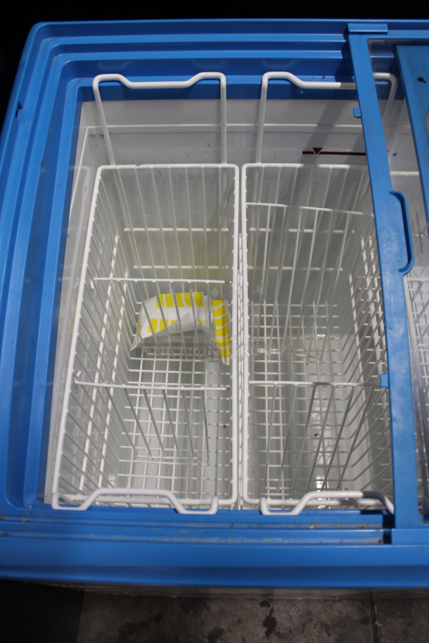 Metal Commercial Floor Style Novelty Ice Cream Freezer Merchandiser w/ Poly Coated Baskets on Commercial Casters. Tested and Working! - Image 4 of 6