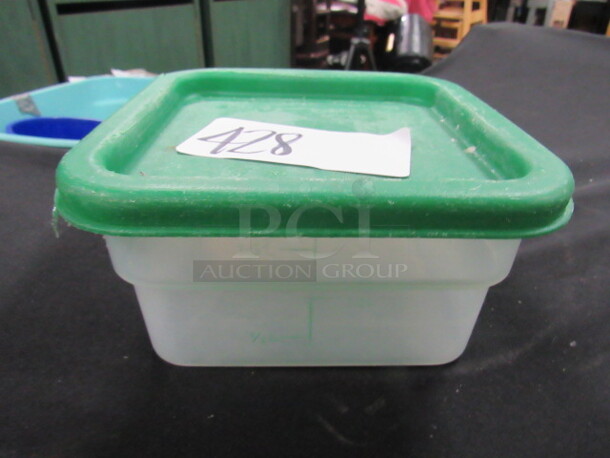 One 2 Quart Food Storage Containber With Lid.