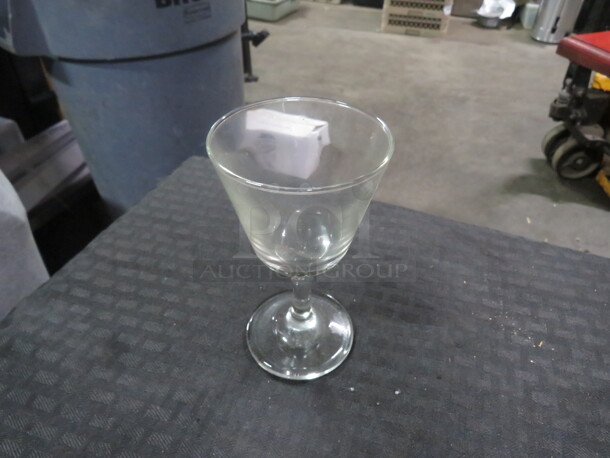 Stem Glass. 7XBID - Image 1 of 1