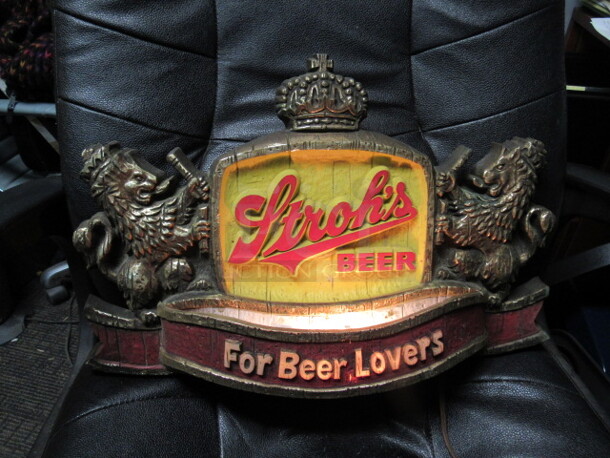 One VINTAGE Rare STROHS Beer Light. Working.