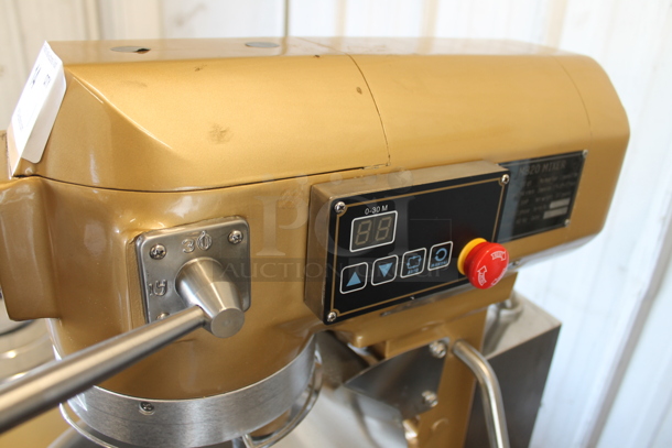 BRAND NEW SCRATCH AND DENT! 2021 MB20 Metal Commercial Countertop 20 Quart Planetary Dough Mixer w/ Stainless Steel Mixing Bowl, Bowl Guard, Dough Hook and Paddle Attachment. 120 Volts, 1 Phase. Tested and Working! - Image 6 of 9