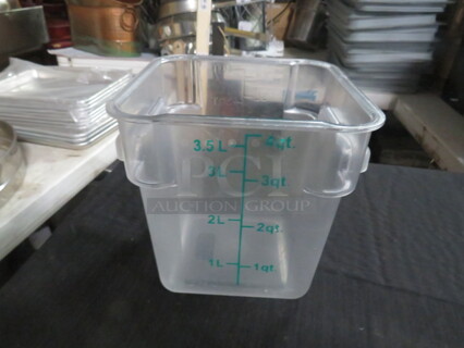 4 Quart Food Storage Container. 3XBID