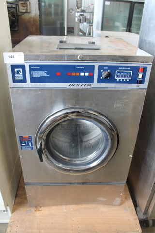 Dexter WCN25AADXSS Thoroughbred 400 Stainless Steel Commercial Front Load Washer. 120/220-240 Volts, 1 Phase.