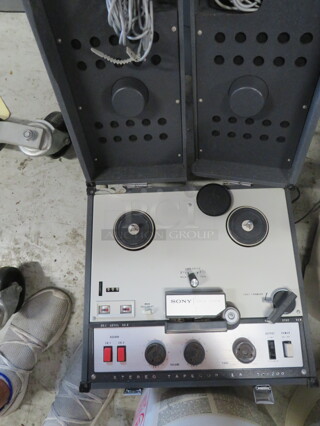 One VINTAGE Sony TC-200 Reel To Reel Tape Player/Recorder.