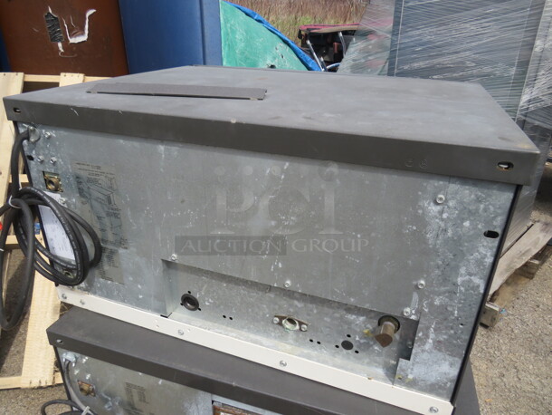 One Manitowic Ice Maker. 115 Volt. Model# QY0285W. 30X25X16 - Image 4 of 4