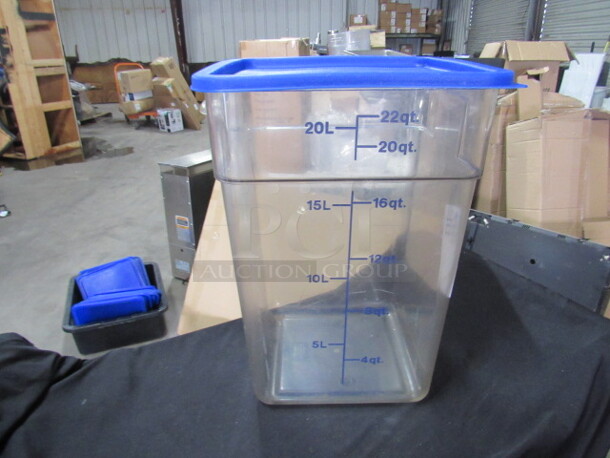 One 22 Quart Food Storage Container With Lid.