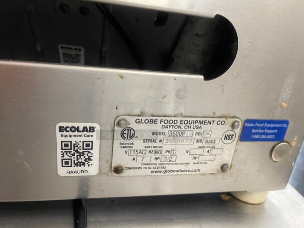 Wow! Globe 3600P Commercial Manual Slicer, 13 in dia, PreciseEdge Knife, Antimicrobial, SS 1/2 HP NSF 115 Volt Tested and Working! 18x23x19 - Image 4 of 11