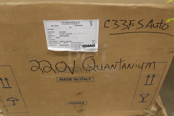 NEW IN BOX! Omas Model C33F-S Quantanium Automatic Commercial Meat/Cheese Deli Slicer. 29x26x20. 220V/60Hz.  - Image 5 of 5