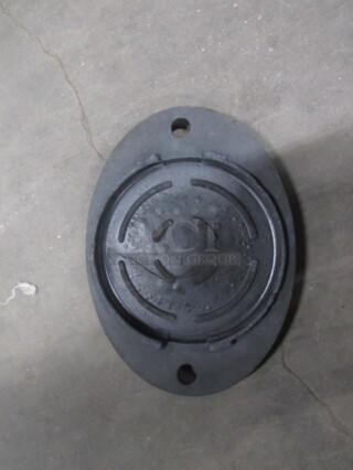 One Lot Of 21 Poly Underlay For Cast Iron Fajita Plate. All 1 $$$! 15X11