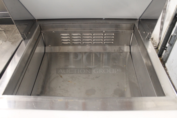 Avantco 178APT27MHC Stainless Steel Commercial Sandwich Salad Prep Table Bain Marie Mega Top on Commercial Casters. 115 Volts, 1 Phase. Tested and Working! - Image 4 of 7