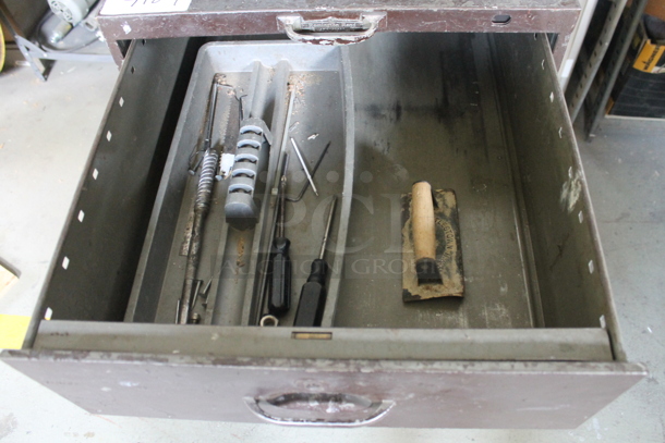 Brown Metal 4 Drawer Filing Cabinet on Commercial Casters. BUYER MUST REMOVE. - Image 4 of 7