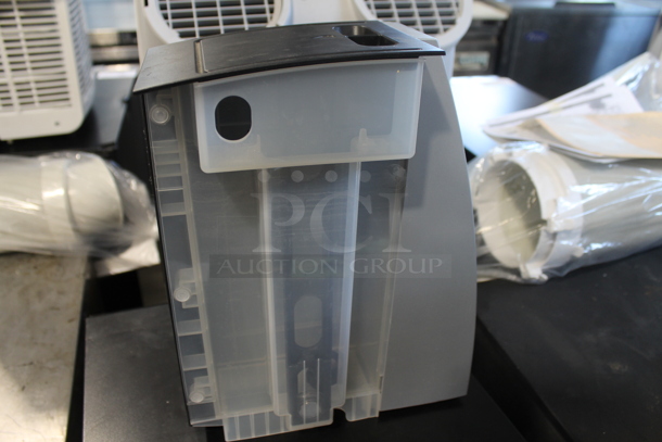 Keurig K150 Countertop Single Cup Coffee Machine. 120 Volts, 1 Phase. - Image 6 of 6