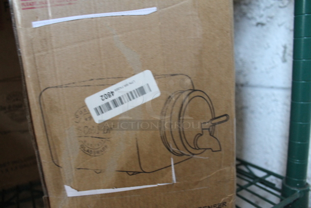 ALL ONE MONEY! Tier Lot of Various BRAND NEW SCRATCH AND DENT! Items Including 2 Le'raze GL942 and Ceramic Saucers in Poly Bin - Image 5 of 6