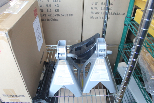 ALL ONE MONEY! Tier Lot of Various BRAND NEW SCRATCH AND DENT! Items Including Magic Mill Dehydrator, Le'raze GL462 Glass Bowls, Storage Cubes - Image 2 of 5