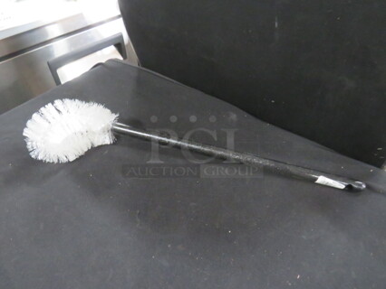 NEW Toilet Bowl Brush. #36P502. 5XBID