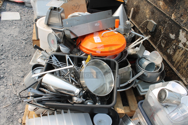 ALL ONE MONEY! Lot of Plastic Storage Bucket With Lid, Portion Control Scale, Apple Slicers, Ice Cream Scoopers, Tongs, Whisks, Orange Salad Spinner, Pots, Pans, Wood Pallet AND MORE!  - Image 2 of 4