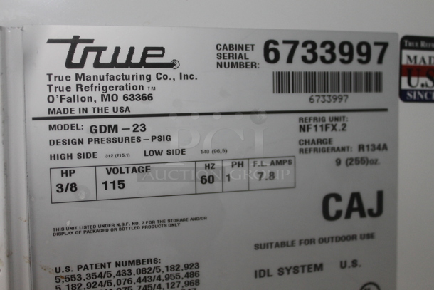 True GDM-23 Metal Commercial Single Door Reach In Cooler Merchandiser w/ Poly Coated Racks. 115 Volts, 1 Phase. Tested and Powers On But Does Not Get Cold - Image 7 of 7