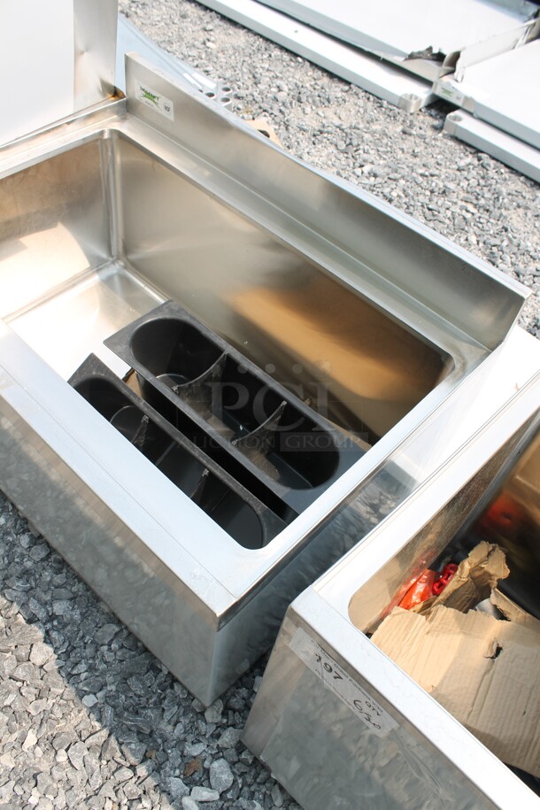 BRAND NEW SCRATCH AND DENT! Regency 600IB2130 Commercial Stainless Steel Underbar Ice Bin.  - Image 4 of 7