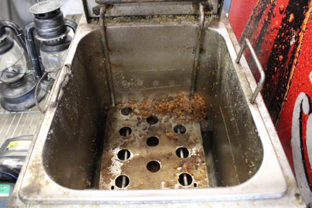 Globe Metal Countertop Electric Powered Fryer. 11x18x16 - Image 3 of 4