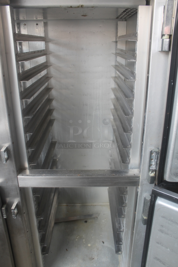 Traulsen G20000 Stainless Steel Commercial 4 Half Size Door Reach In Cooler on Commercial Casters. 115 Volts, 1 Phase. Cannot Test Due To Plug Style - Image 4 of 5