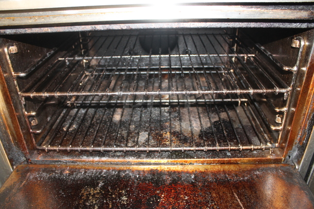 Jade Range JTHR-6-36C Stainless Steel Commercial Natural Gas Powered 6 Burner Range w/ Convection Oven, 2 Tier Over Shelf and Back Splash on Commercial Casters. 35,000 BTU. - Image 5 of 9